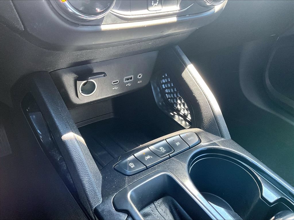 Used 2023 Chevrolet TrailBlazer LS AWD/4WD image 32