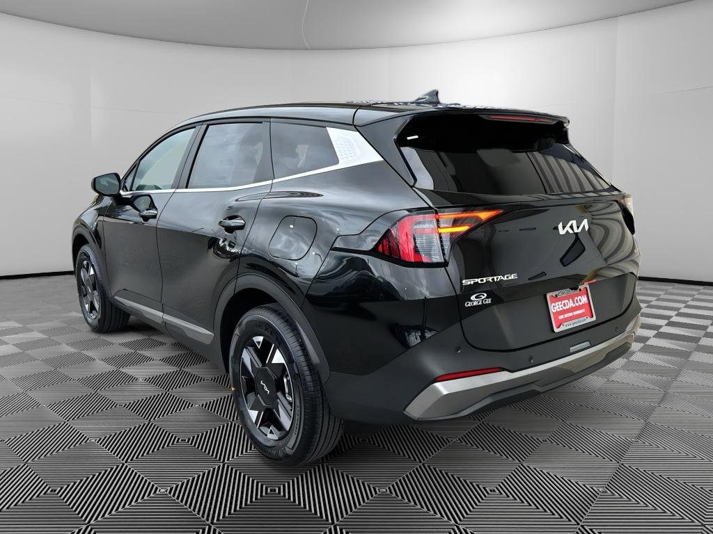 New 2026 Kia Sportage LX AWD/4WD image 6