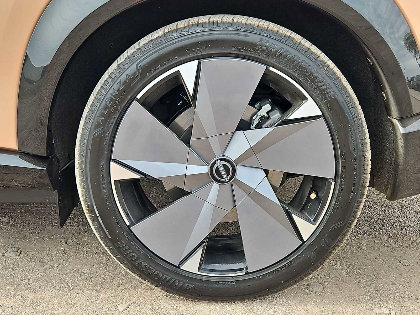 Used 2023 Nissan Ariya image 14