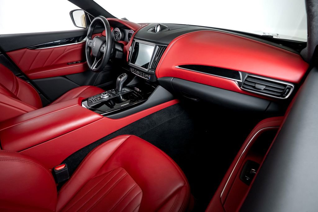 Used 2022 Maserati Levante GT image 48