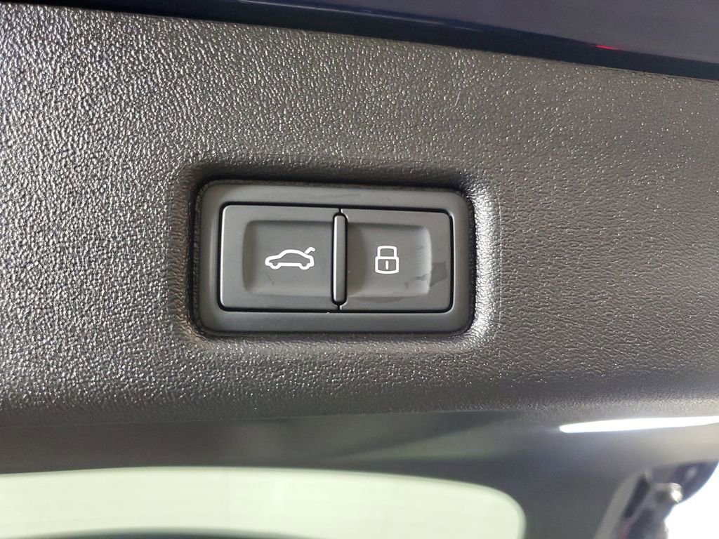 New 2025 Audi Q5 Premium Plus image 10