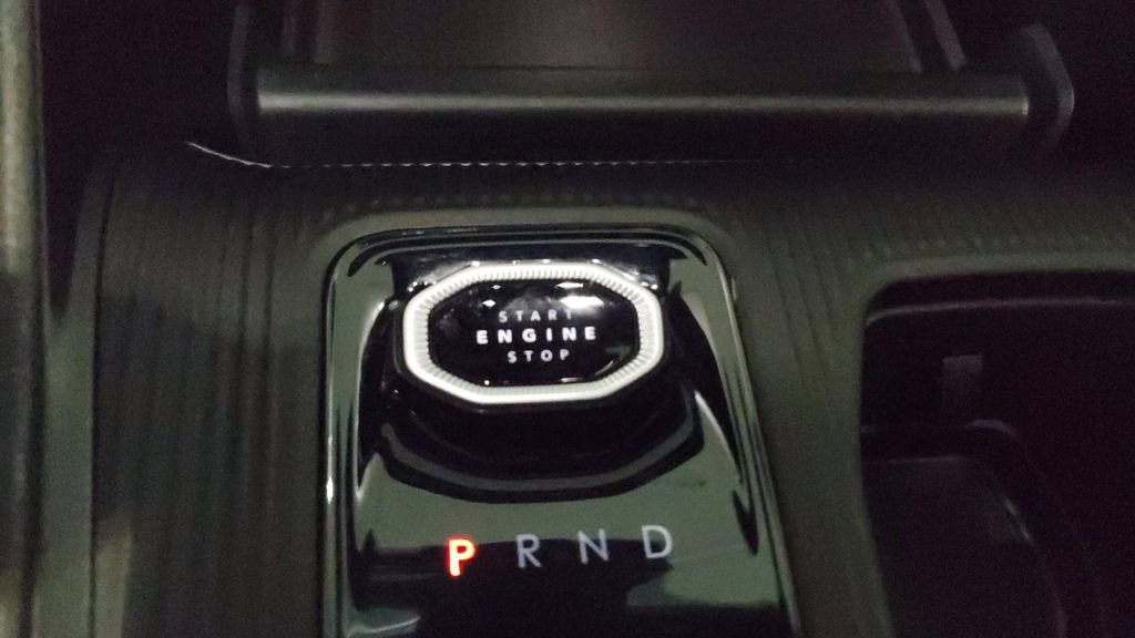 Used 2026 Jeep Cherokee Limited AWD/4WD image 30