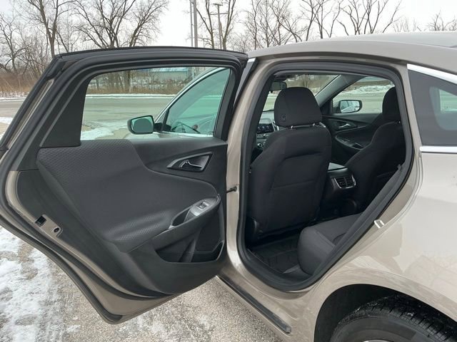 Used 2024 Chevrolet Malibu LT w/ LPO, Floor Liner Package image 17
