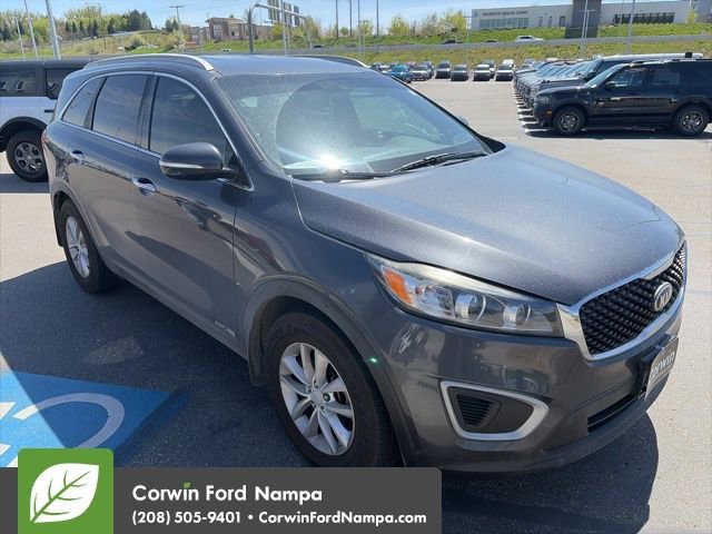 Used 2018 Kia Sorento LX w/ LX V6 Convenience Package image 3