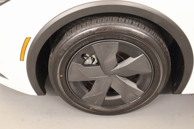 Used 2024 Toyota Prius LE image 9