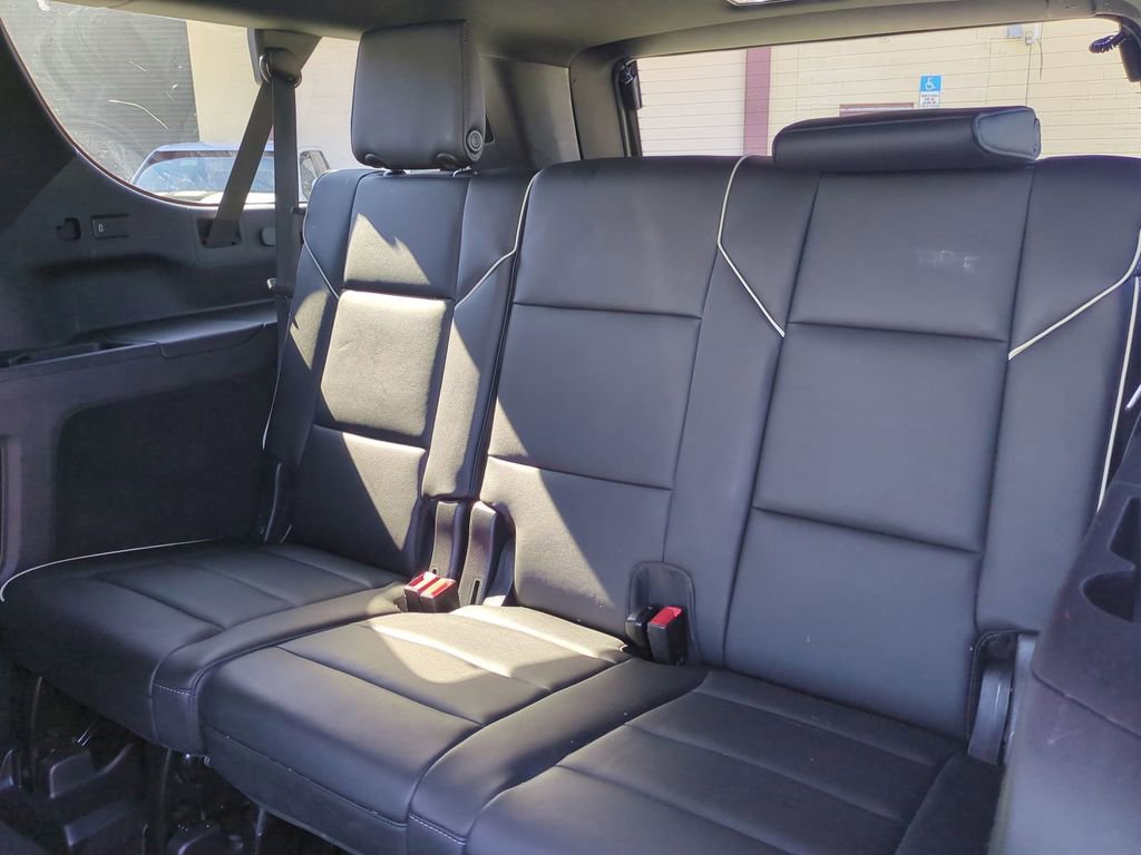 Used 2022 Cadillac Escalade ESV Sport w/ Touring Package image 16