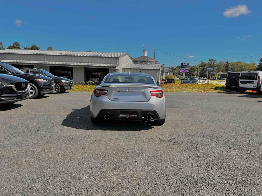 Used 2019 Toyota 86 image 6