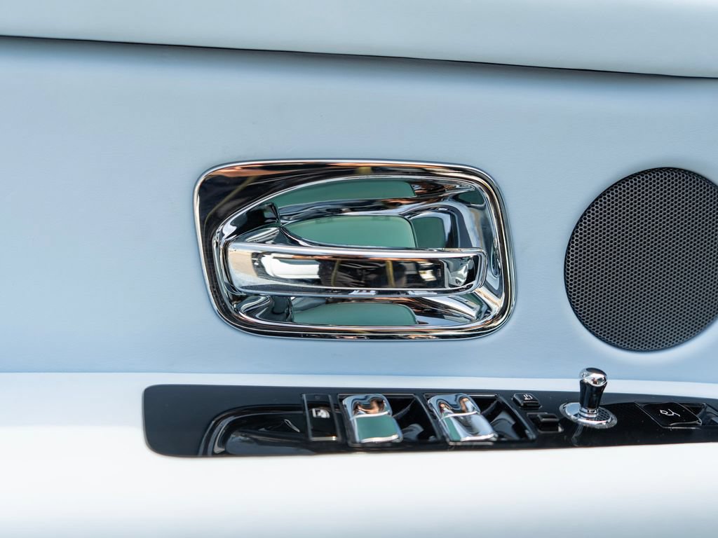 Used 2026 Rolls-Royce Cullinan AWD/4WD image 39