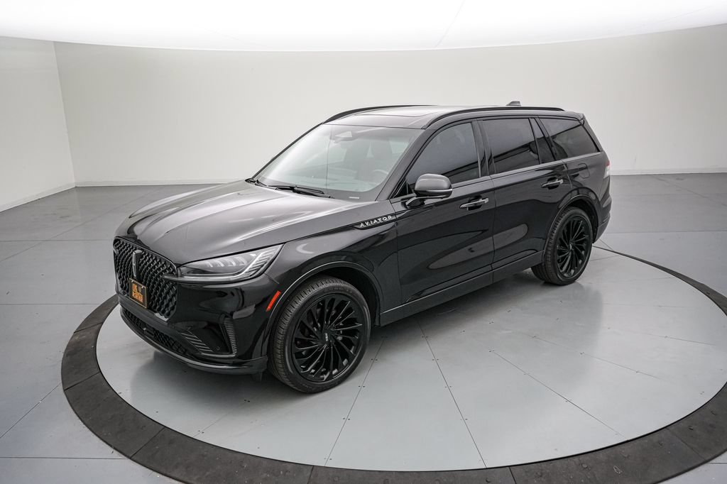 Used 2025 Lincoln Aviator Reserve w/ Jet Appearance Package AWD/4WD image 8