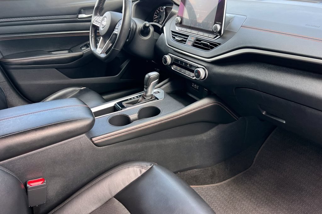 Used 2022 Nissan Altima 2.5 SR FWD image 18