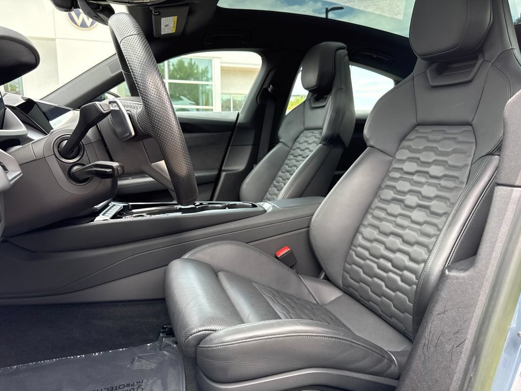 Used 2023 Audi e-tron GT Premium Plus w/ Performance Package AWD/4WD image 9