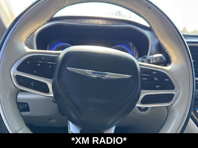 Used 2018 Chrysler Pacifica Limited FWD image 11
