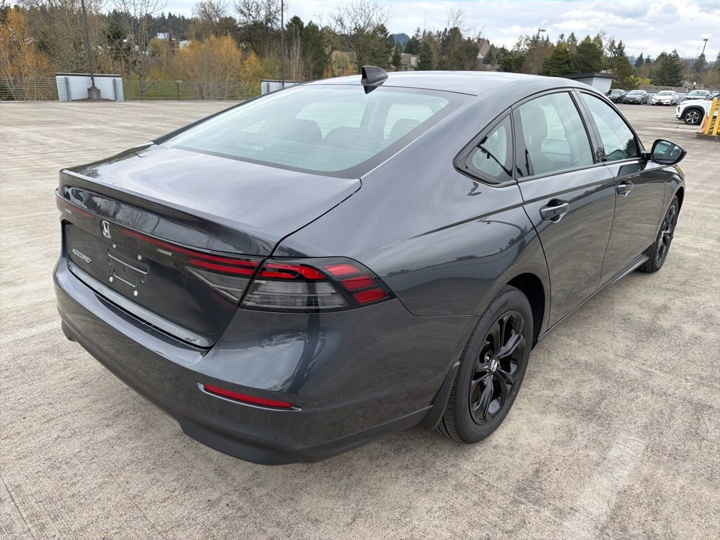 Used 2025 Honda Accord SE image 4