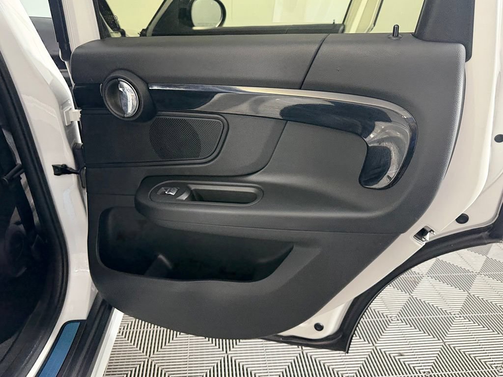 Used 2024 MINI Cooper Countryman S w/ Premium Package FWD image 29