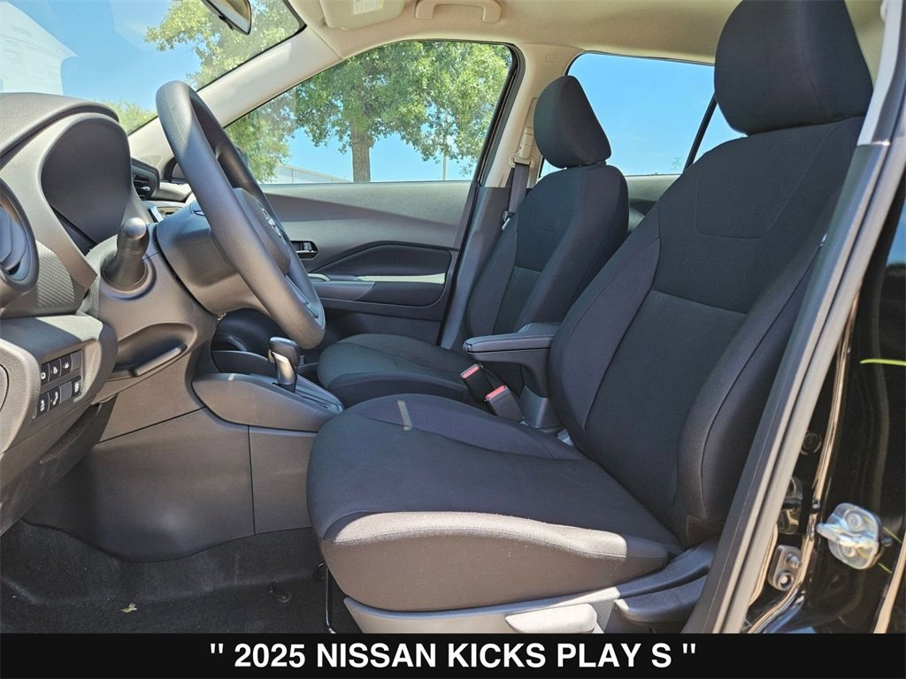 New 2025 Nissan Kicks Play S image 11