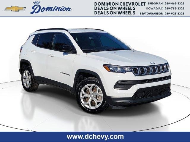 Used 2024 Jeep Compass Latitude w/ Convenience Group image 1