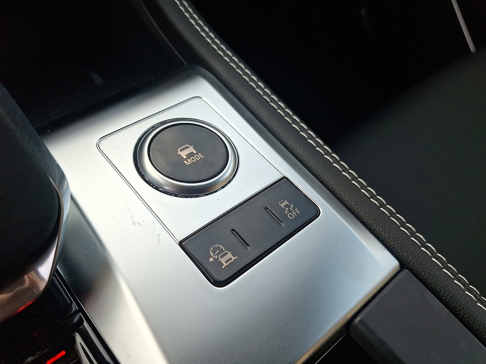 New 2026 Jaguar F-PACE R-Dynamic S image 20