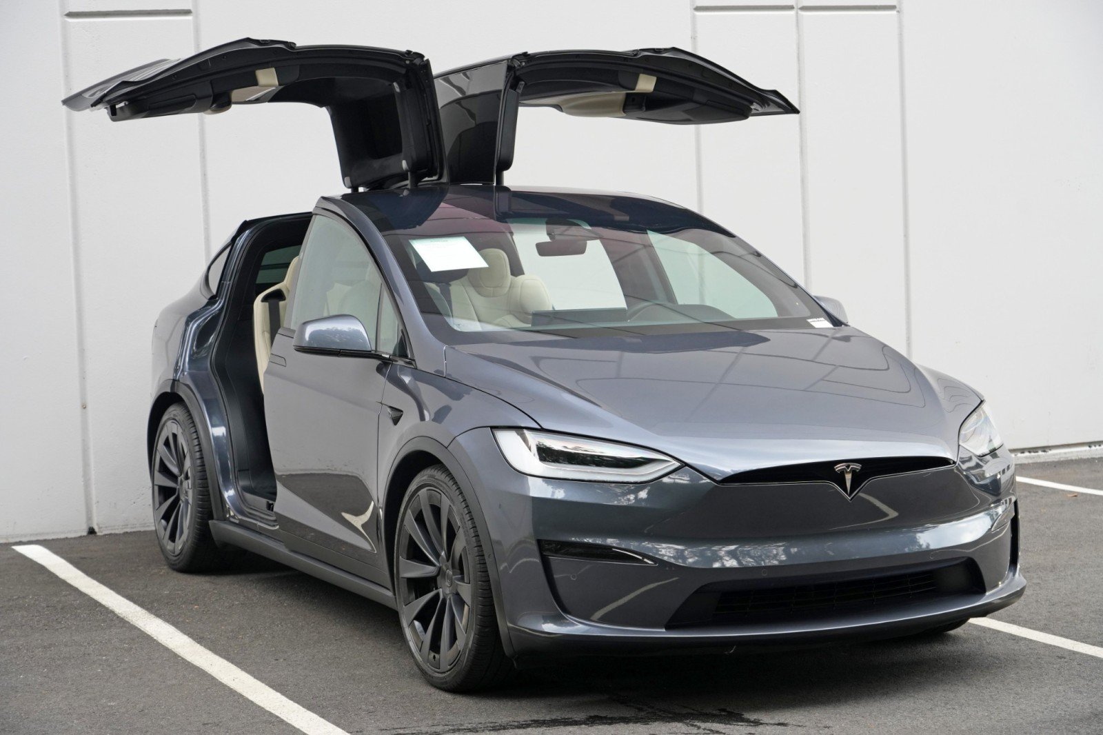 Used 2023 Tesla Model X AWD/4WD image 52