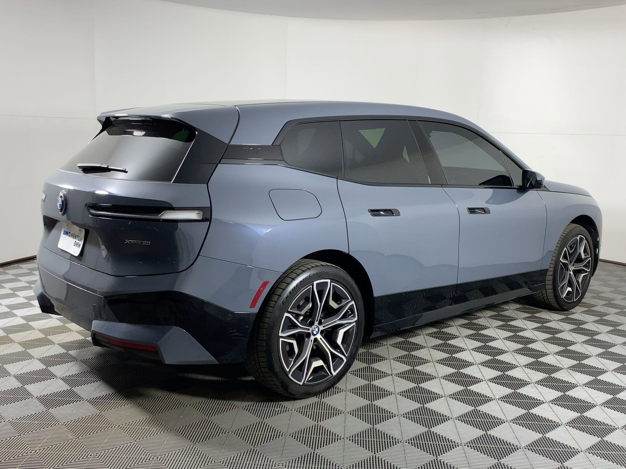 Certified 2024 BMW iX xDrive50 w/ Premium Package image 7