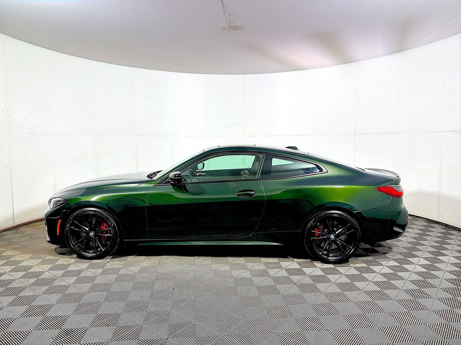 Certified 2024 BMW 430i xDrive Coupe w/ M Sport Package AWD/4WD image 4