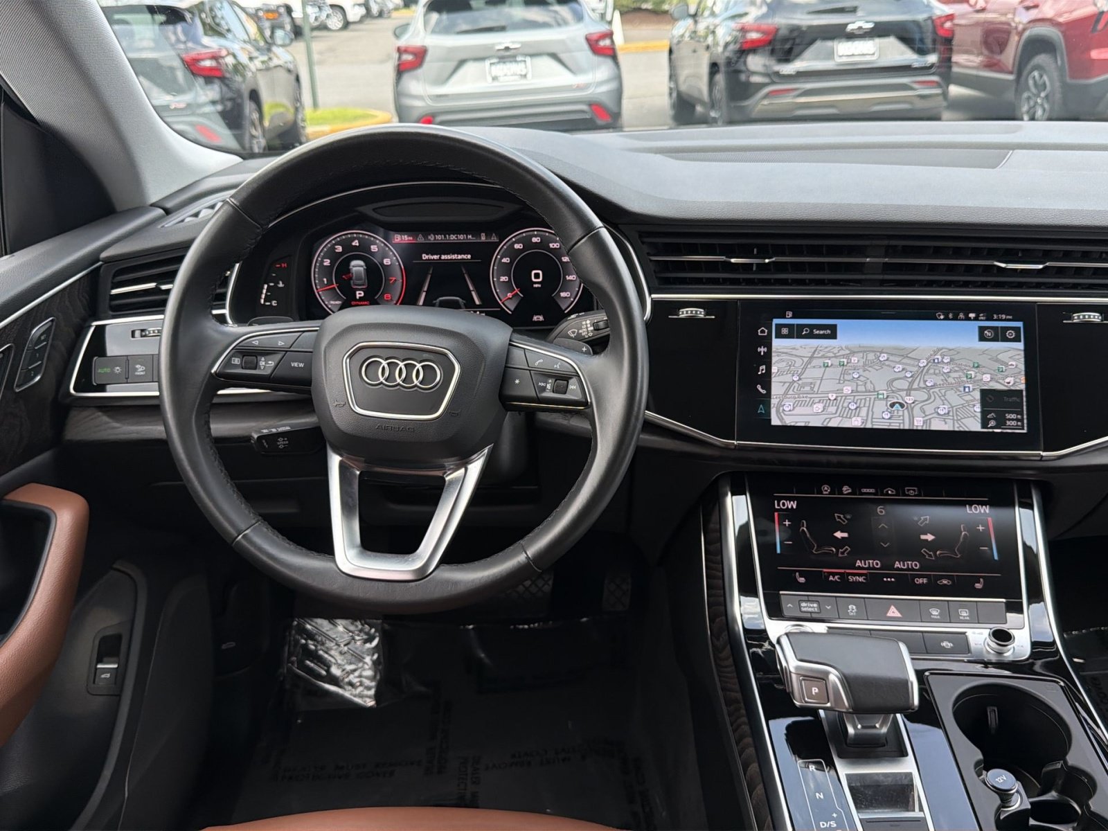 Used 2022 Audi Q8 Premium AWD/4WD image 16