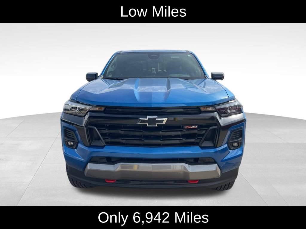 Used 2024 Chevrolet Colorado Z71 w/ Z71 Convenience Package 2 AWD/4WD image 2