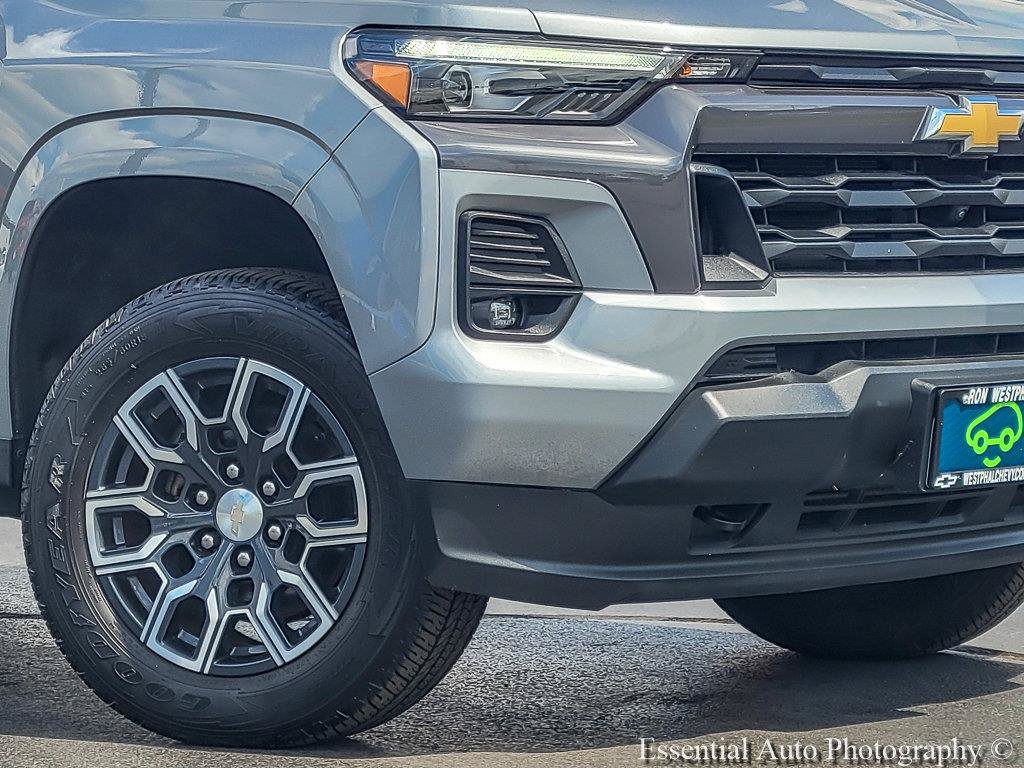 Certified 2024 Chevrolet Colorado LT w/ LT Convenience Package III AWD/4WD image 4