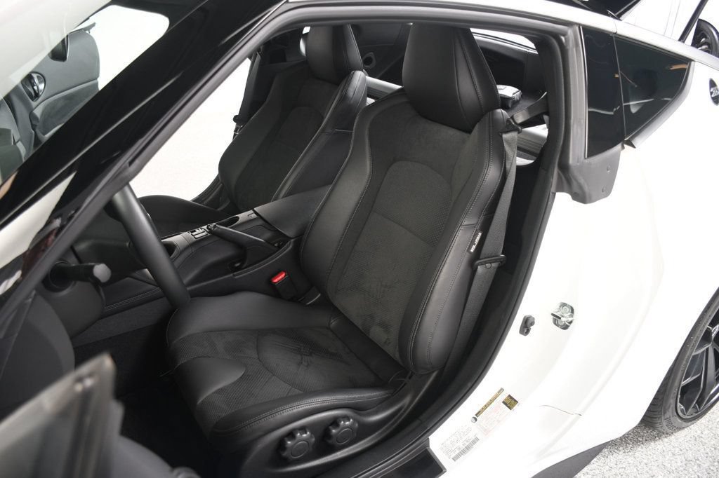 Used 2024 Nissan Z Performance w/ Floor Mat Package RWD image 28