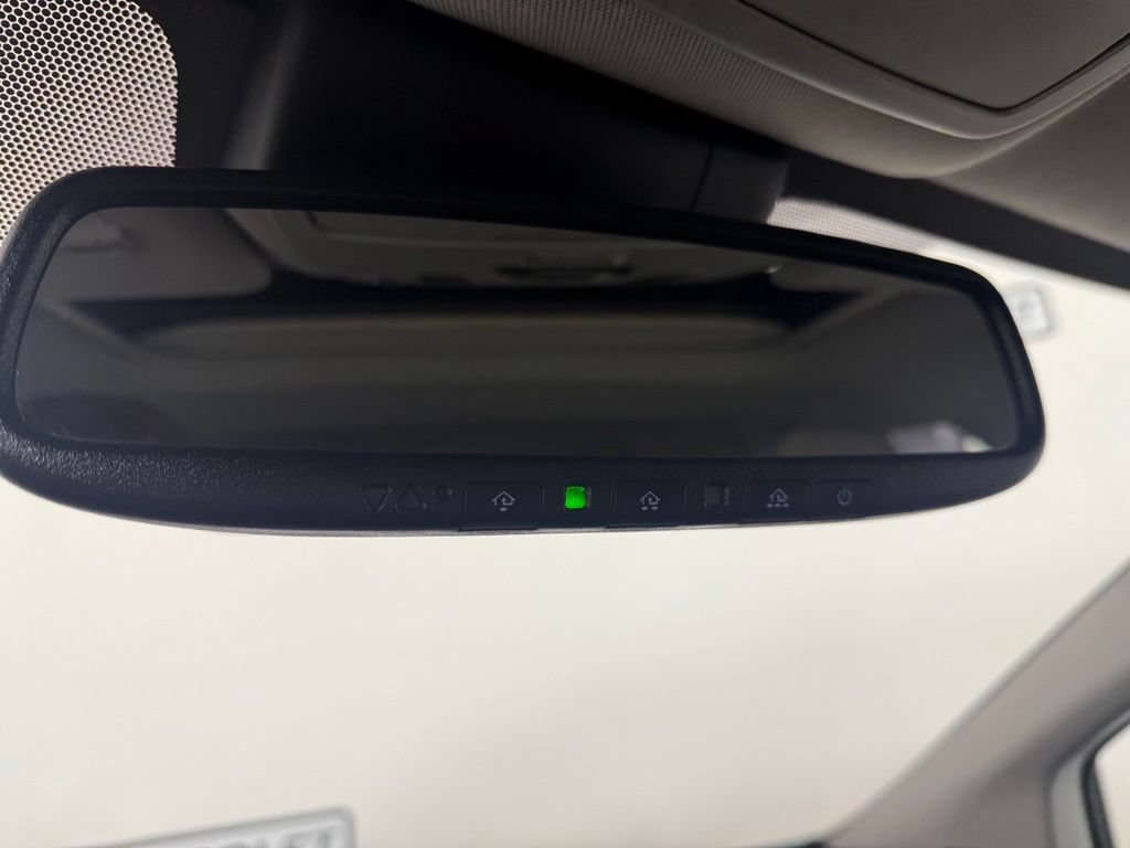 Used 2021 Toyota Sienna LE w/ LE Plus Package FWD image 32
