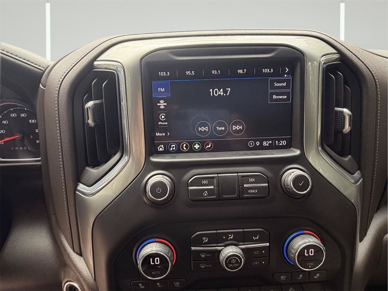 Used 2022 Chevrolet Silverado 2500 LTZ w/ LTZ Convenience Package AWD/4WD image 30