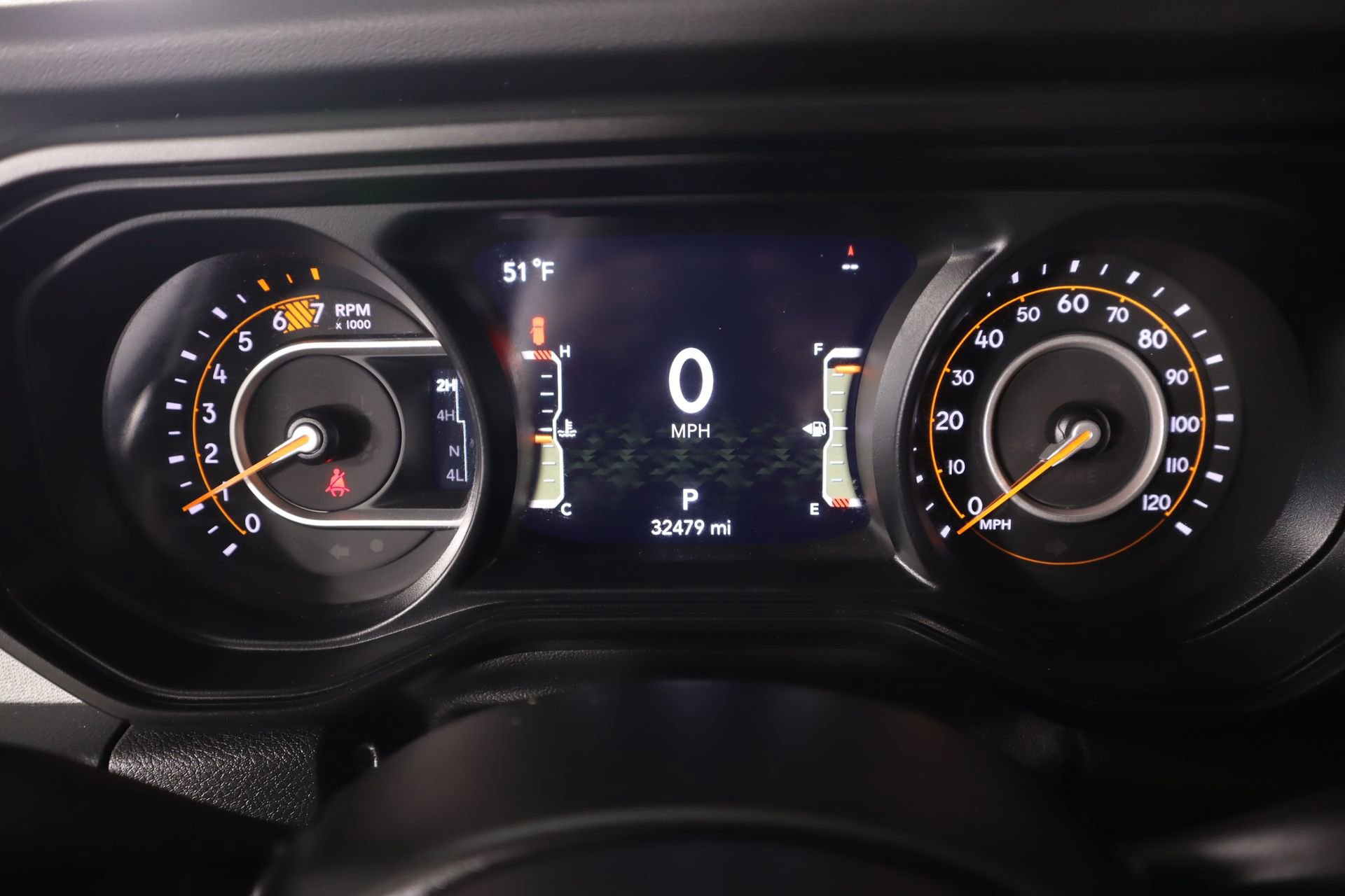 Used 2024 Jeep Wrangler Sahara AWD/4WD image 4