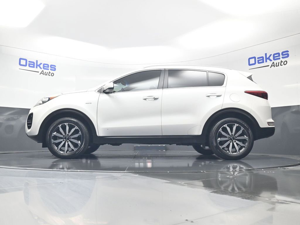 Used 2017 Kia Sportage EX image 42