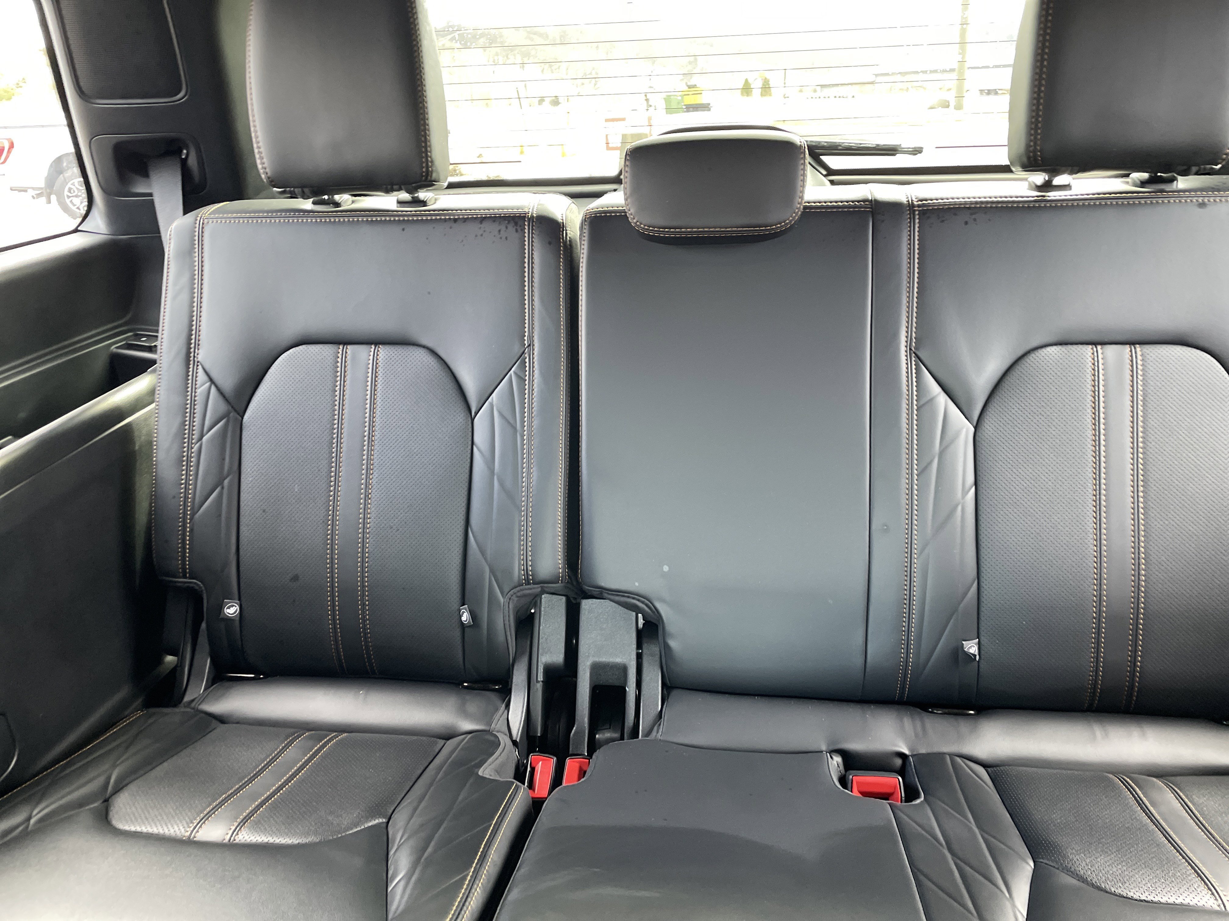 Used 2024 Ford Expedition Platinum image 15