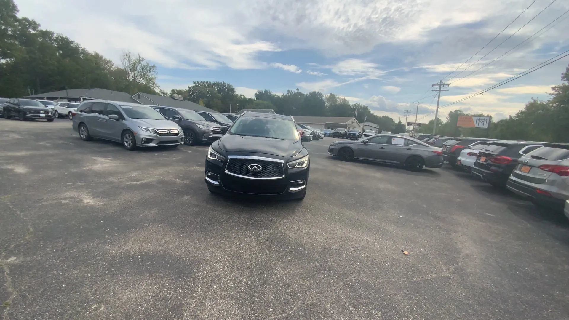 Used 2019 INFINITI QX60 Luxe w/ Essential Package AWD/4WD image 4