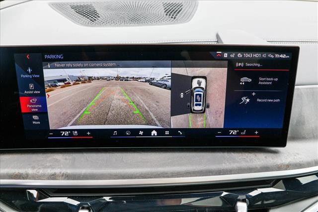 Used 2025 BMW X7 M60i w/ Executive Package AWD/4WD image 17