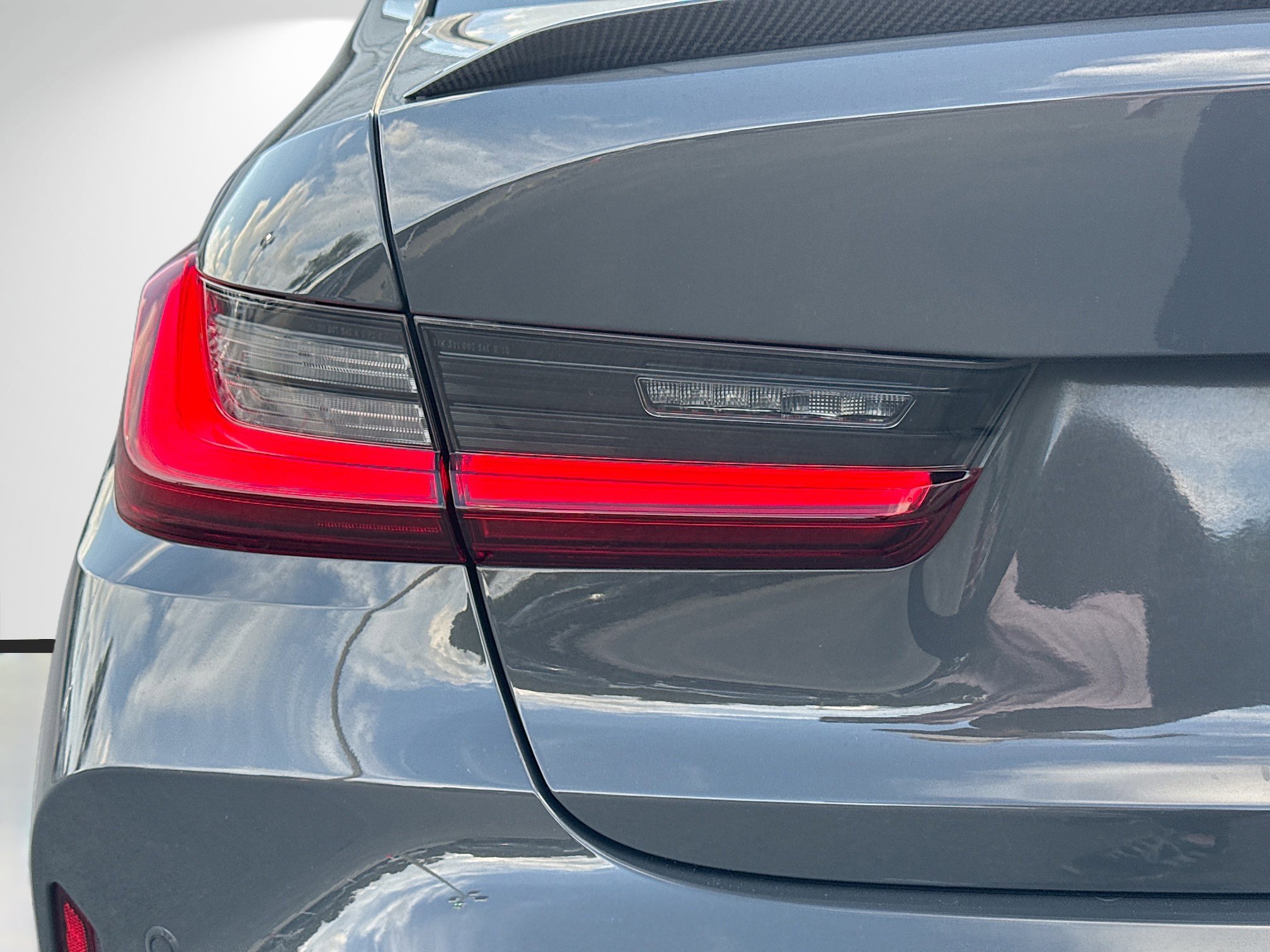 Used 2023 BMW M3 w/ M Carbon Exterior Package RWD image 10