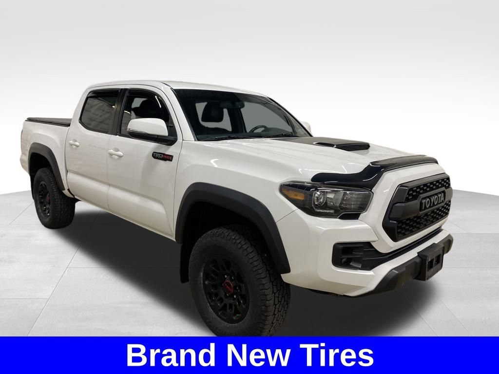 Used 2017 Toyota Tacoma TRD Pro image 4