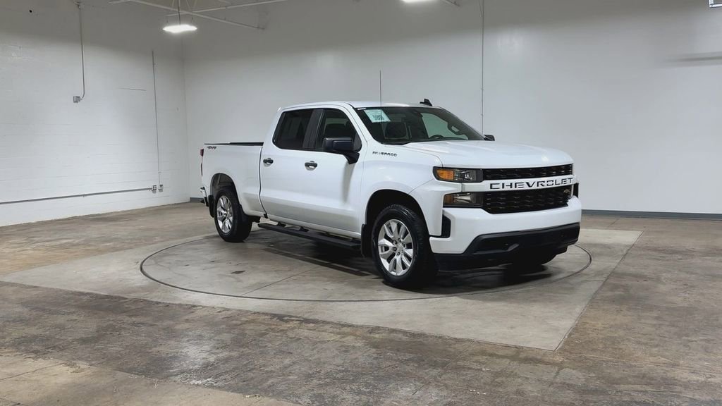 Used 2021 Chevrolet Silverado 1500 Custom w/ Safety Confidence Package AWD/4WD image 3