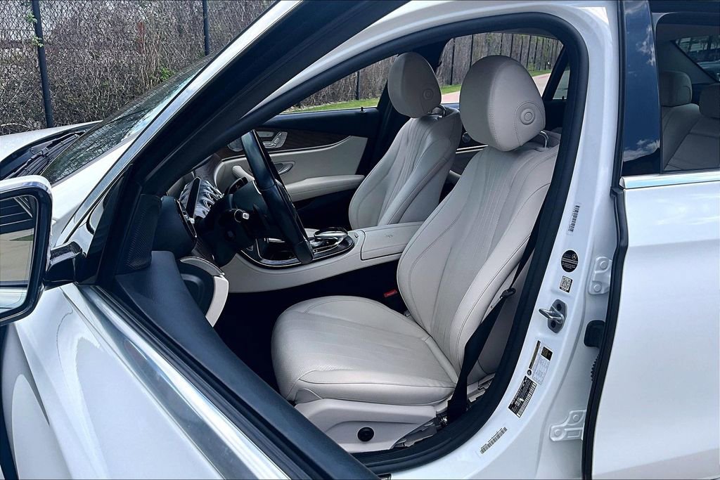 Used 2020 Mercedes-Benz E 350 Sedan image 32