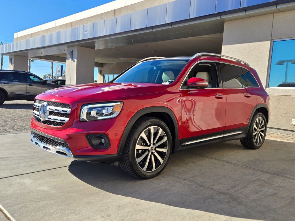 Used 2021 Mercedes-Benz GLB 250 image 2