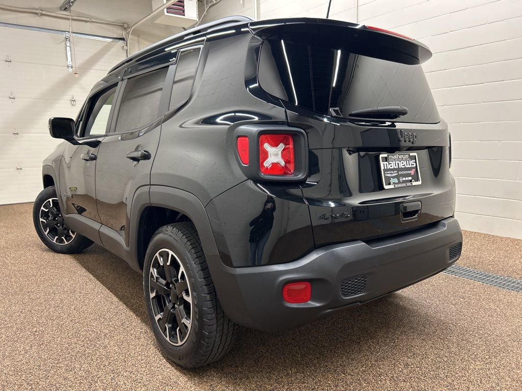 Used 2023 Jeep Renegade Latitude image 4