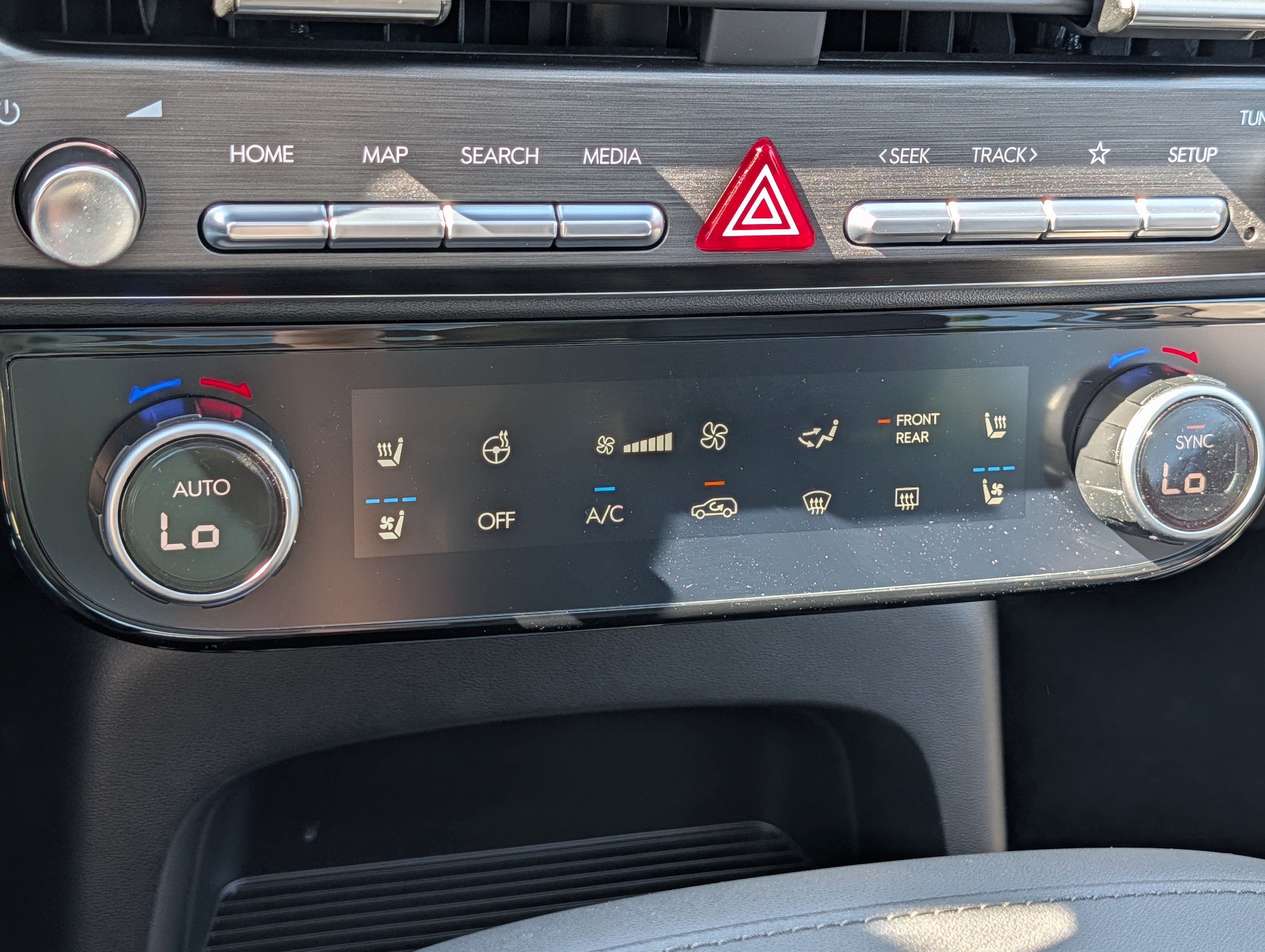 Certified 2026 Hyundai Palisade Limited AWD/4WD image 23