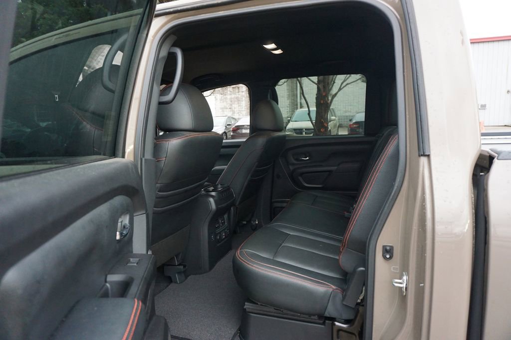 Used 2021 Nissan Titan PRO-4X w/ Pro-4x Convenience Package image 15