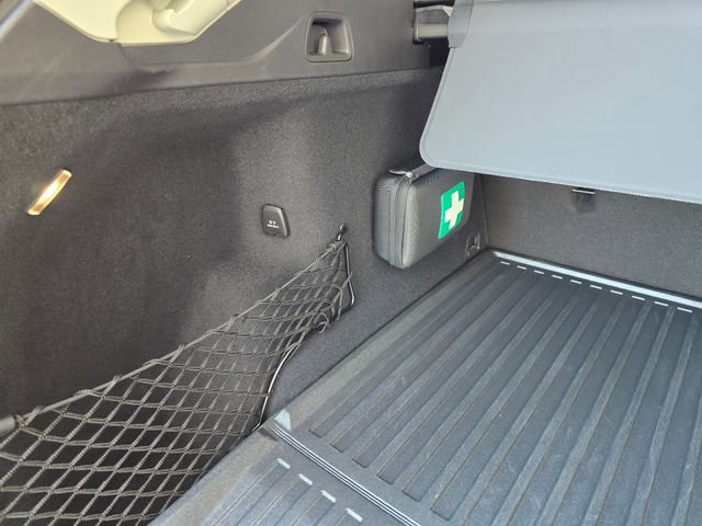 Used 2025 Volvo XC60 T8 Ultra w/ Protection Package Premier image 46