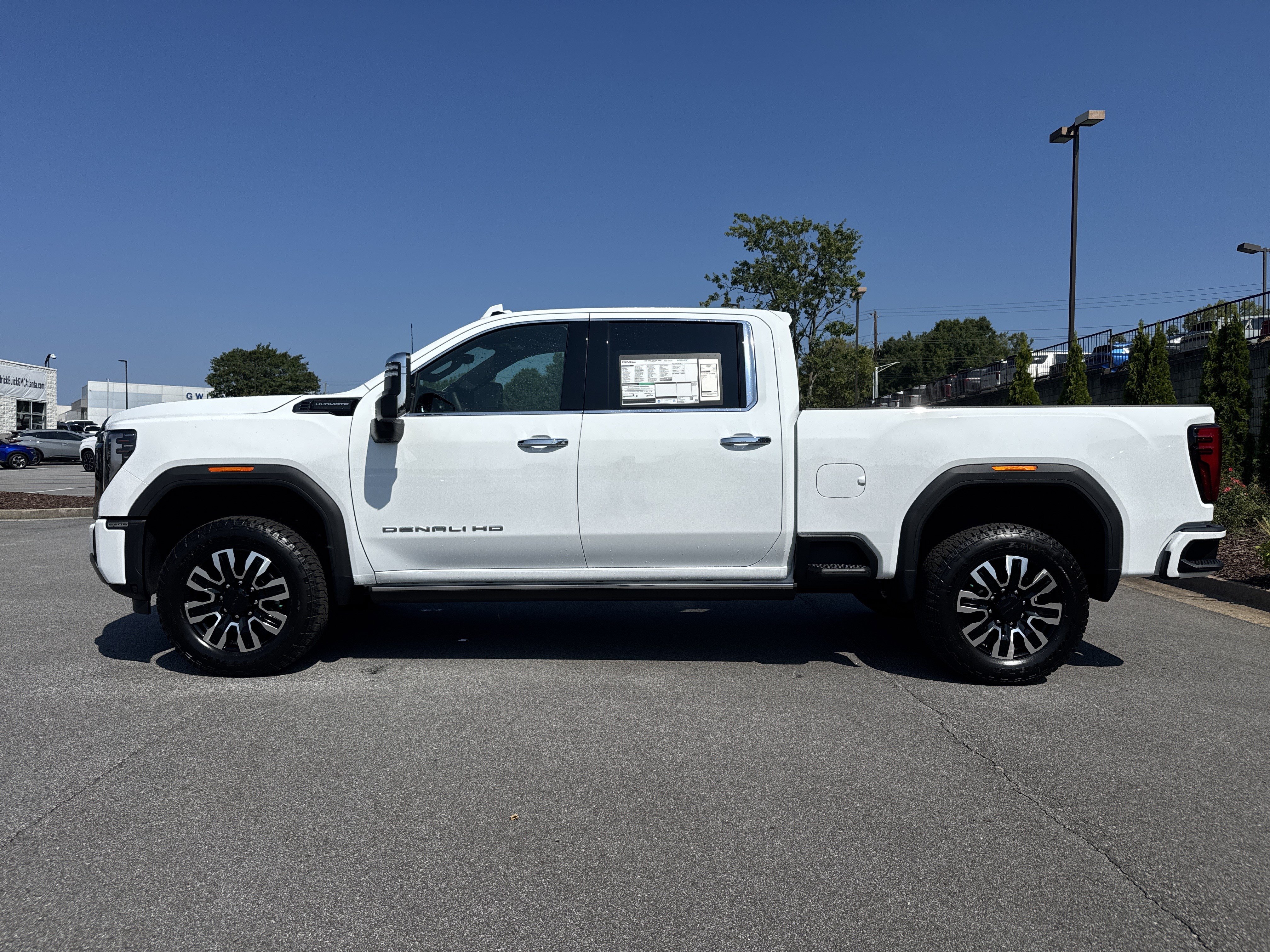 New 2026 GMC Sierra 2500 Denali Ultimate AWD/4WD image 7