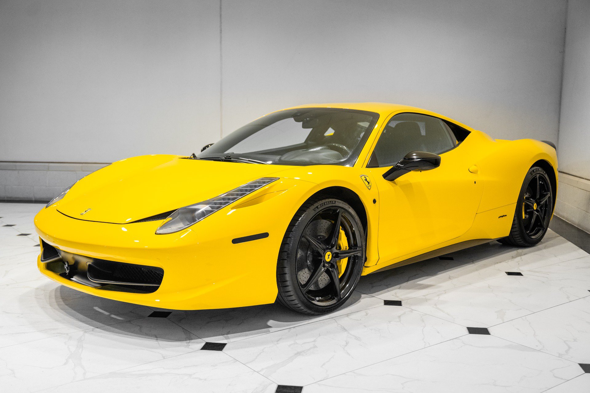Used 2011 Ferrari 458 Italia Coupe RWD image 5