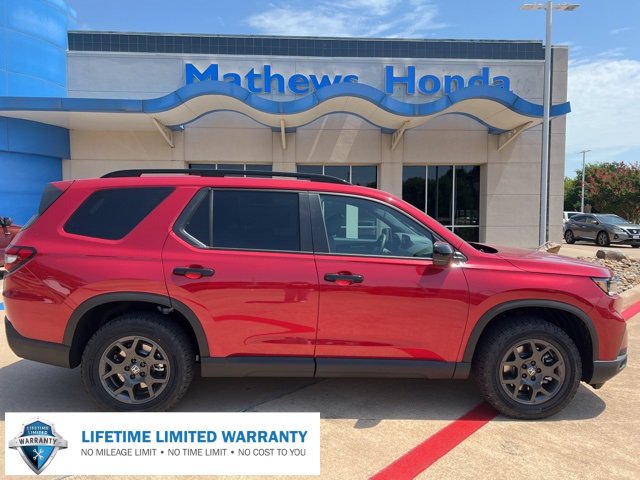 New 2025 Honda Pilot TrailSport