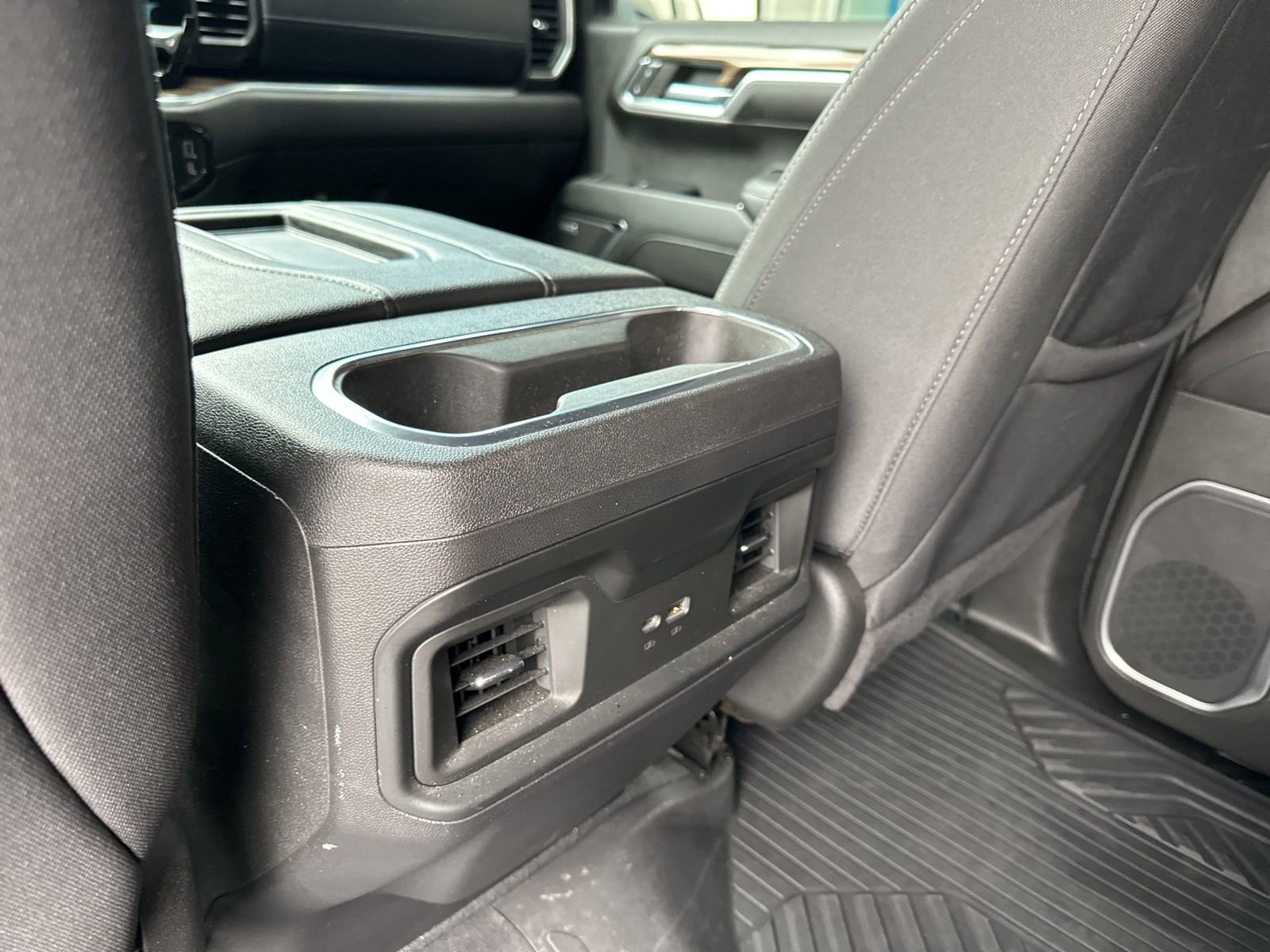 Used 2022 Chevrolet Silverado 1500 LT Trail Boss w/ Convenience Package II image 16