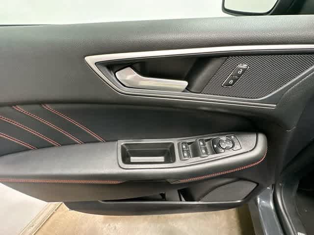 Used 2021 Ford Edge ST-Line AWD/4WD image 19