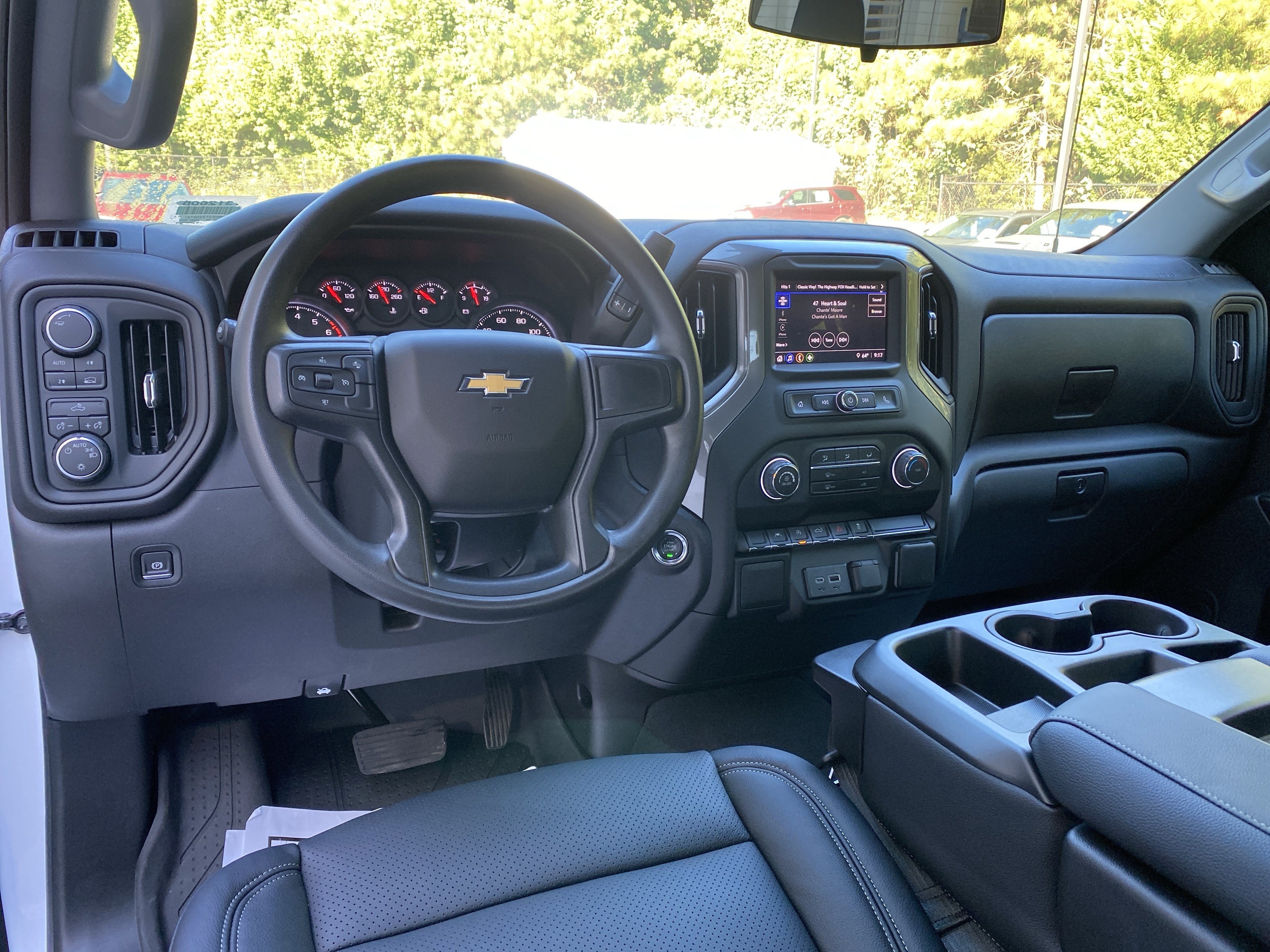 Used 2026 Chevrolet Silverado 1500 Custom w/ Turbomax Blackout Package AWD/4WD image 50